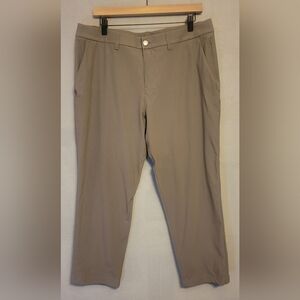 lululemon athletica Men's Khaki Chinos Size 34